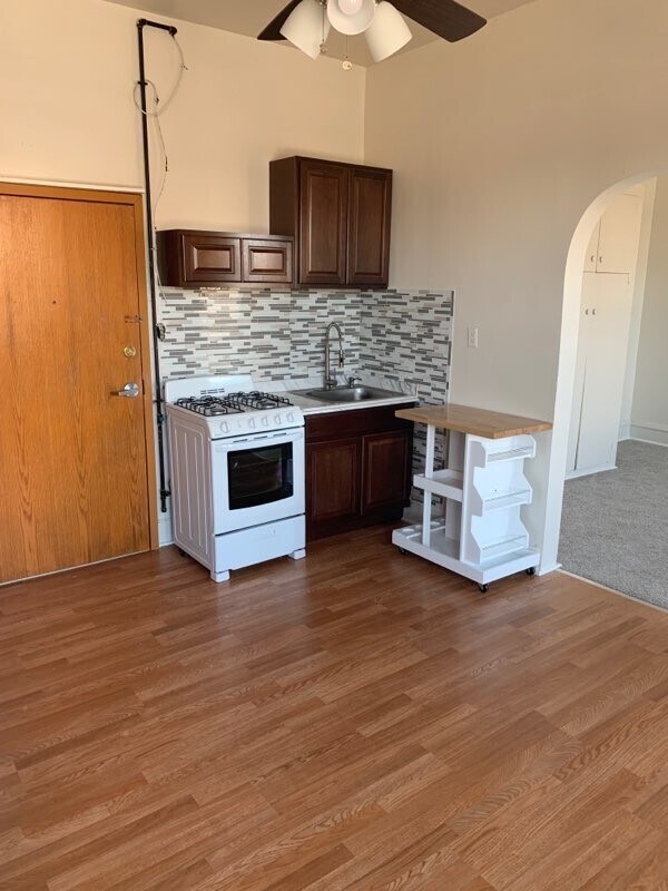 Foto del edificio - 701 W Lake St