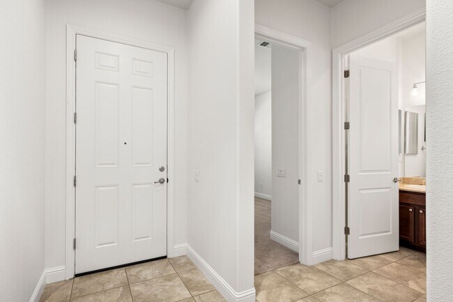 Foto del edificio - 2040 Abby Gate Dr