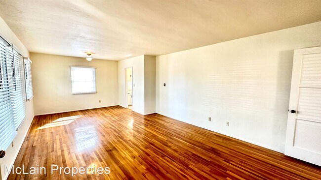 Foto del edificio - 3 br, 1 bath House - 4236 Corinth St