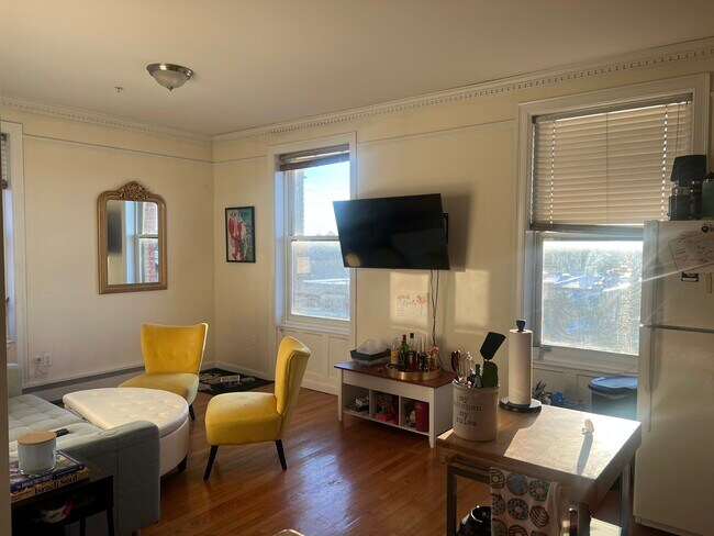 Foto del edificio - 483 Beacon St