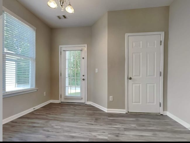 Building Photo - 1808 Laurel Green Way