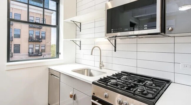 Foto del edificio - 1515 W Monroe St