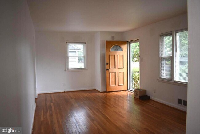 Foto del edificio - 9205 4th St