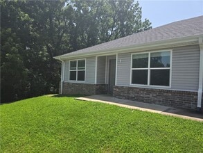 Building Photo - 637 Hidden Springs Dr