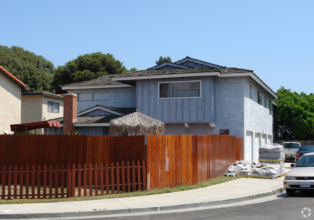 Building Photo - 16552 Pro Cir