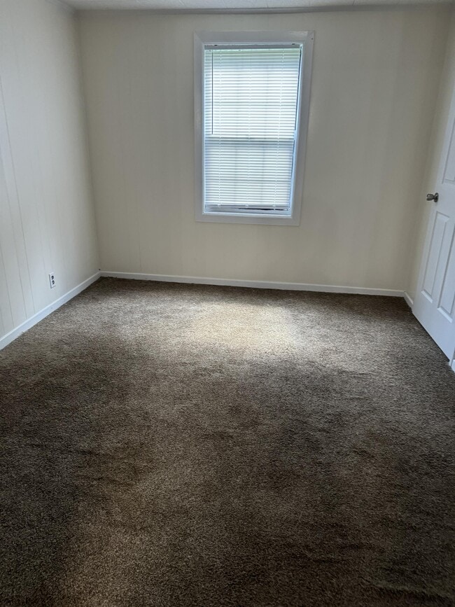 Foto del edificio - 2708 Dogwood Cir