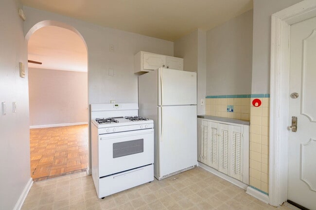 Photo - 2802 Digby Ave Apartment