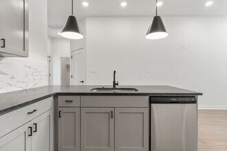 Interior Photo - Flyway Crossings