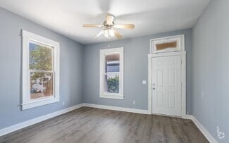 Building Photo - 137 N 11th Ave