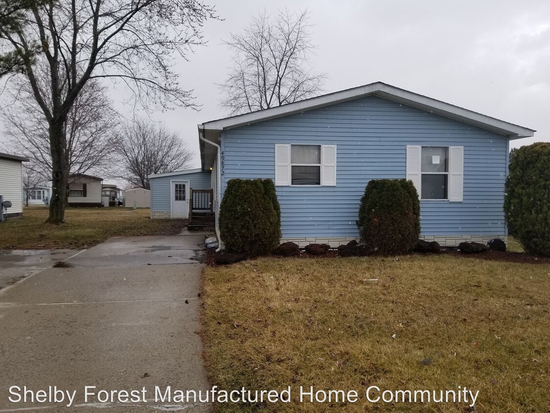 Building Photo - 13955 Bronte Dr N