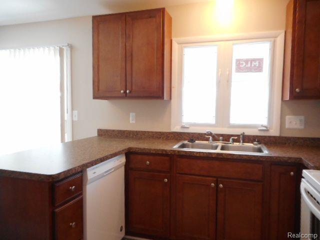 Foto del edificio - 25159 Normandy St