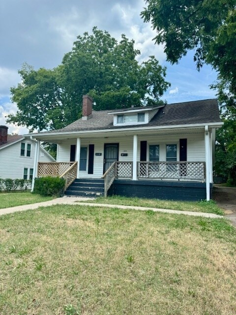 Foto principal - Recently renovated 4BR/2BA home in the hea...
