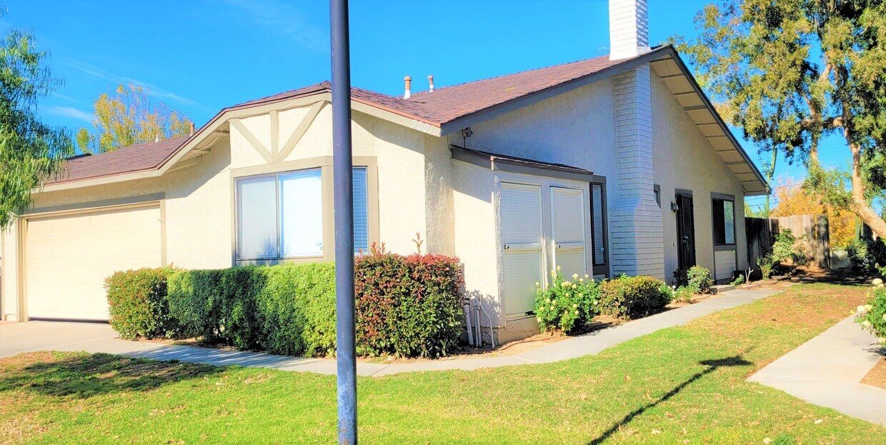 Foto principal - Single Story House in Beautiful Gated Comm...