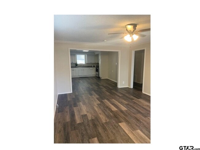 Foto del edificio - 2515 N Tenneha Ave