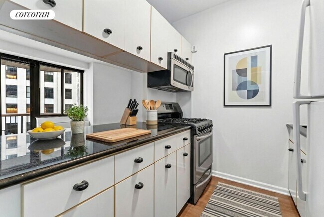 Foto del edificio - 45 E 25th St