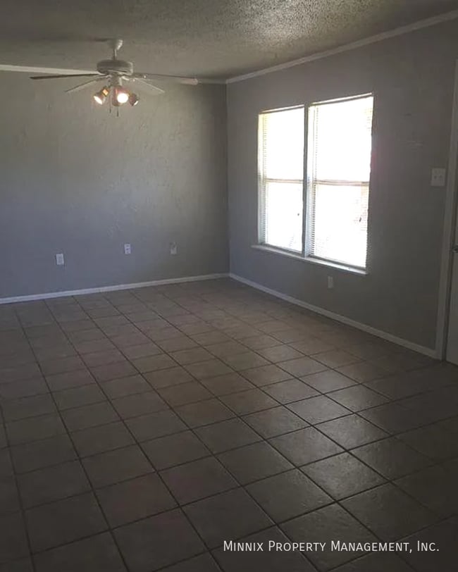 Building Photo - 3312 2nd St