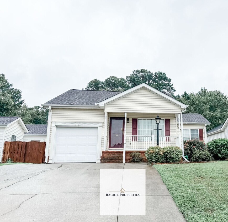 Foto principal - Quiet Living in Easley!