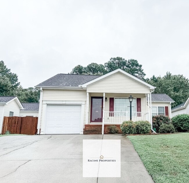 Quiet Living in Easley! - Quiet Living in Easley! House