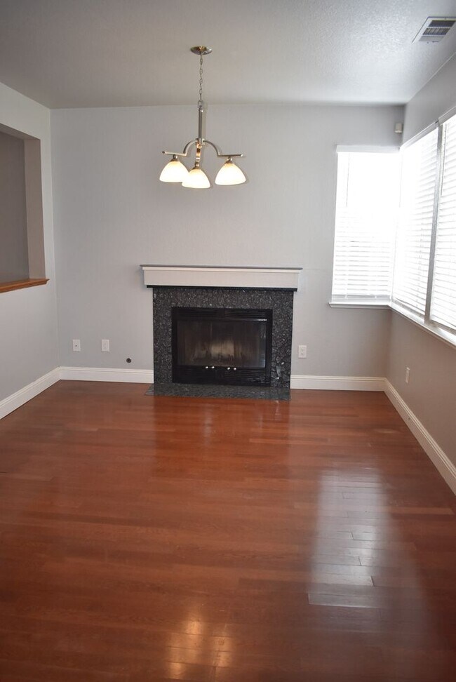 Foto del edificio - Charming Vacaville Home close to Shopping ...