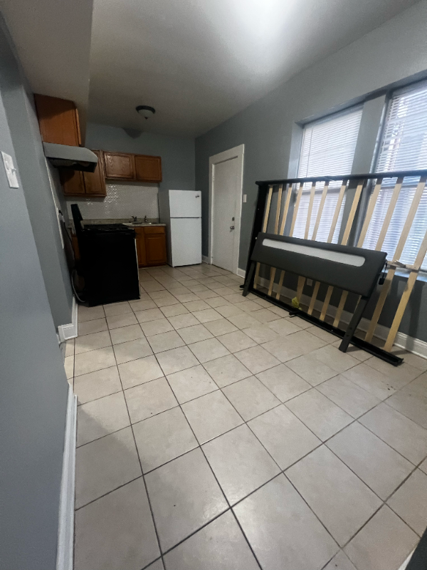 Foto del edificio - 8209 S Evans Ave