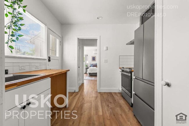 Building Photo - "Charming 1-Bedroom Retreat in Sacramento ...
