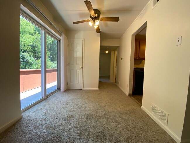 Foto del interior - Four Seasons Apartments