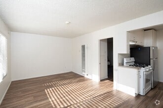 Building Photo - 4268 Valeta St