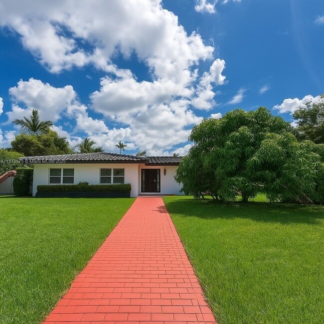 Photo - 201 Calle Grande Dr House