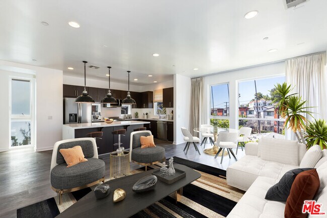 Foto del edificio - 1639 N Bancroft St