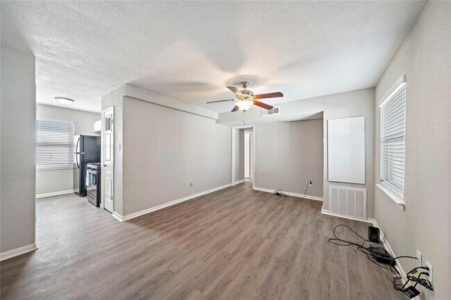 Foto del edificio - 2502 Avenue L