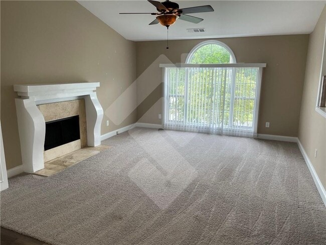 Foto del edificio - 4839 Lake Park Ln