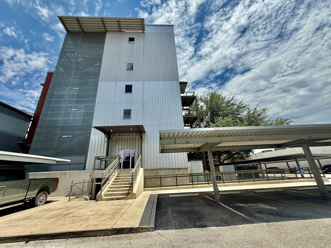 Photo - 831 S Flores St Ste 2209 San Antonio, TX 78204