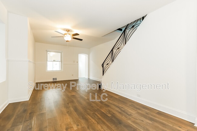 Foto del edificio - 447 Pusey Ave