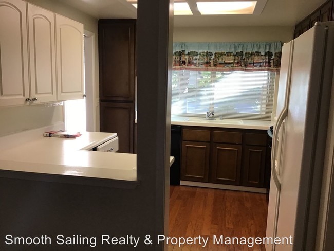 Foto del edificio - 2 br, 2 bath House - 6541 Crosswoods Court