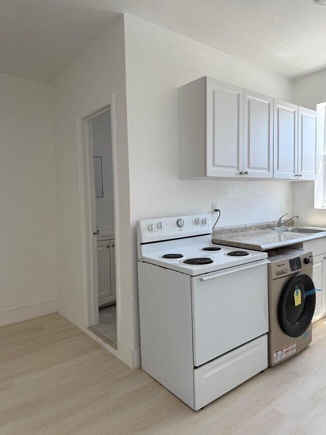Foto del edificio - 869 SW 2nd St