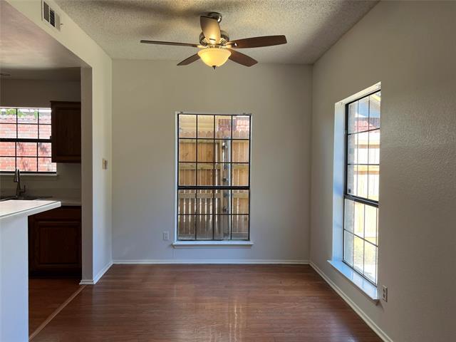 Building Photo - 3116 Renaissance Dr