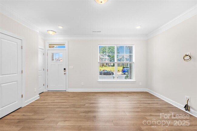 Foto del edificio - 5605 Stafford Rd