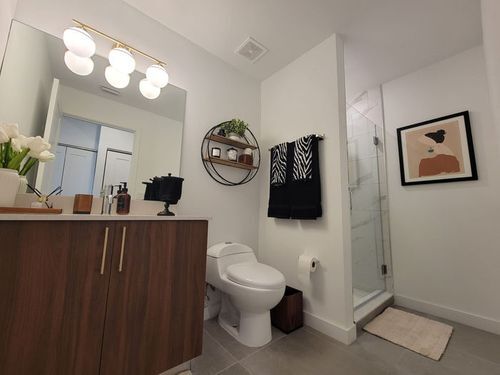 Foto del edificio - 241 NW 8th St