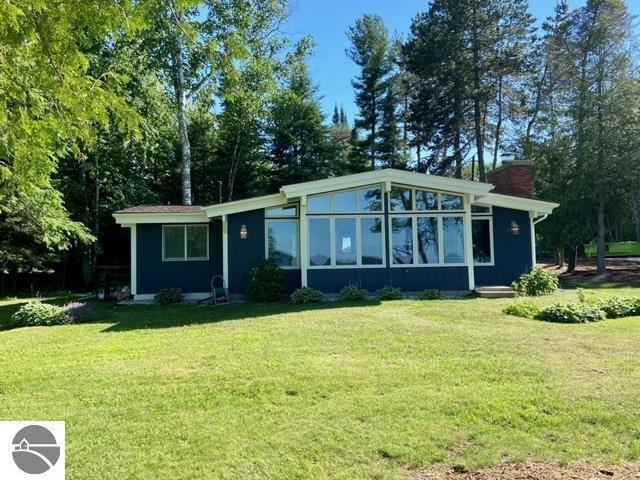 Primary Photo - 11810 W Pointe Rd