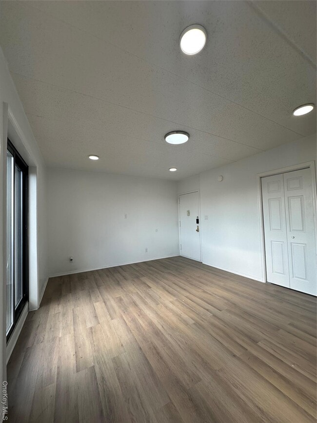 Foto del edificio - 41-28 71st St