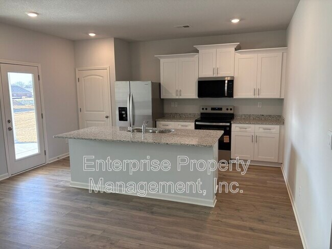 Foto del edificio - 230 Kipling Dr