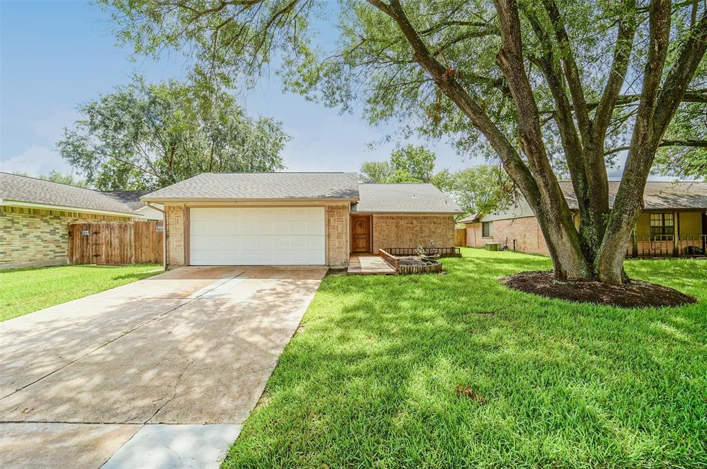 619 Charidges Dr, Houston, TX 77034 House Rental in Houston, TX