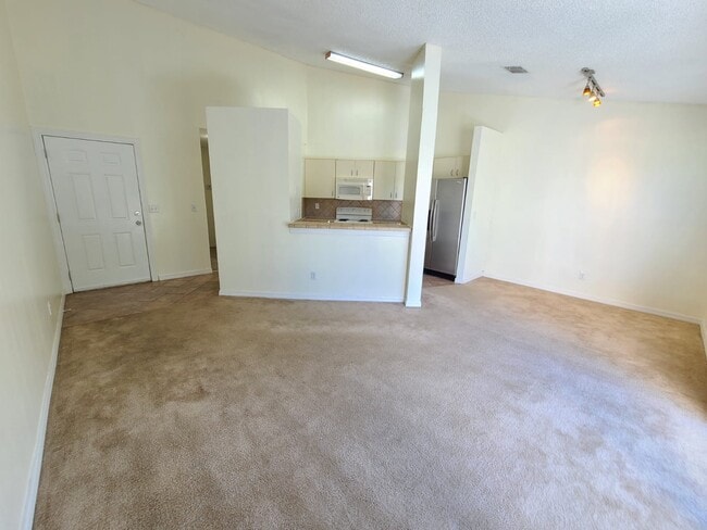 Building Photo - 2560 Woodgate Blvd