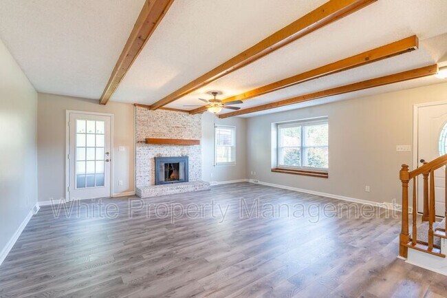 Building Photo - 2415 Gleneagles Dr