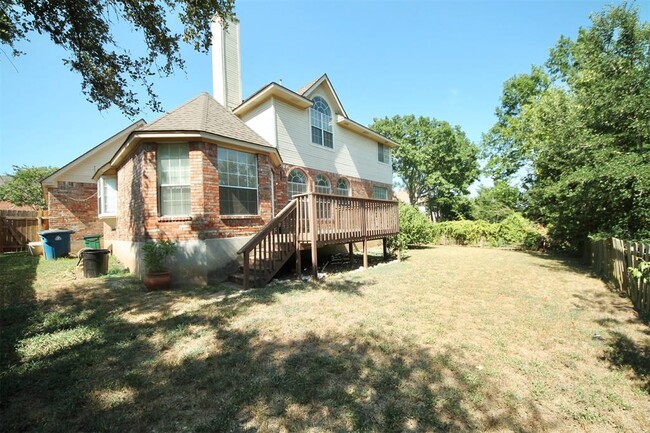 Building Photo - 10909 Enchanted Rock Cove