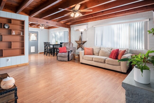 Building Photo - 1241 Marshall Rd