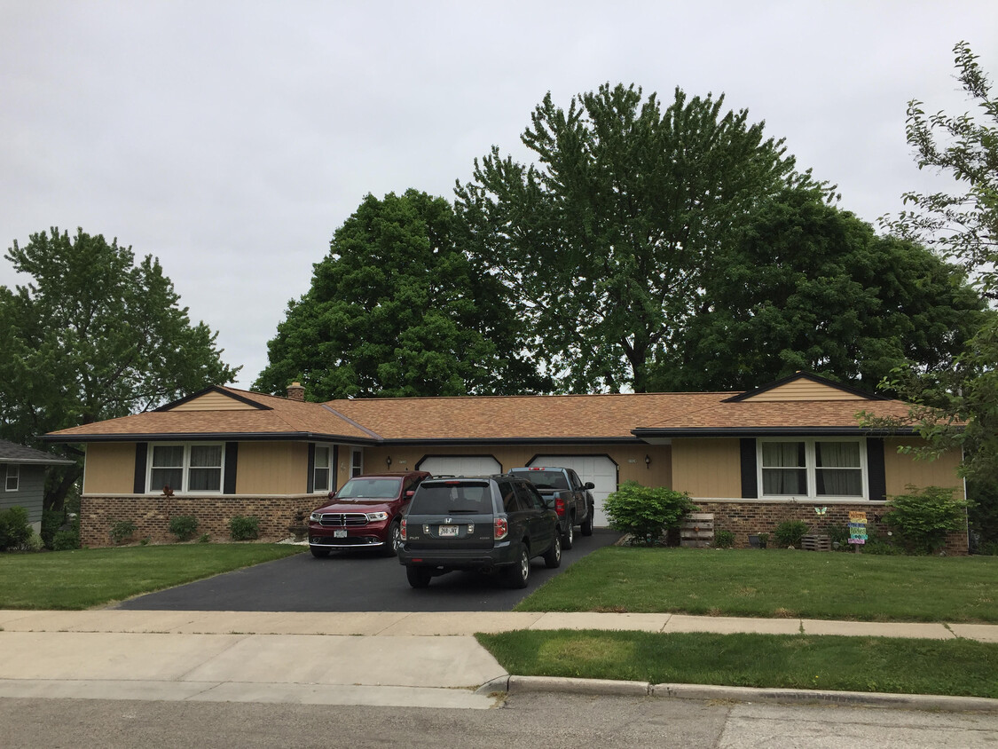 Foto principal - 1528 5th Ave