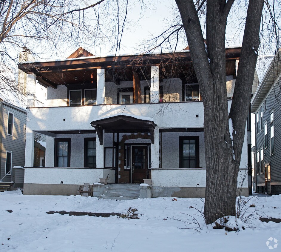 Building Photo - 529 Laurel Ave