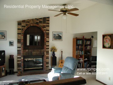 Building Photo - 17091 SW Barcelona Way