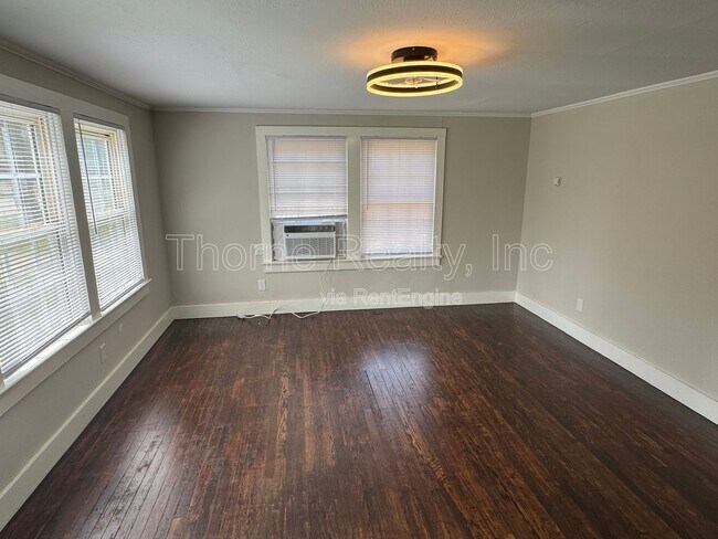 Foto del edificio - 1100 Chapel St